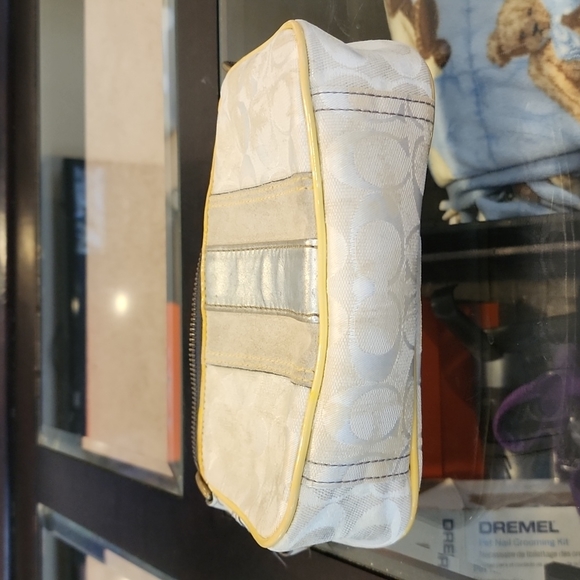 Used Coach Purse - Picture 3 of 6